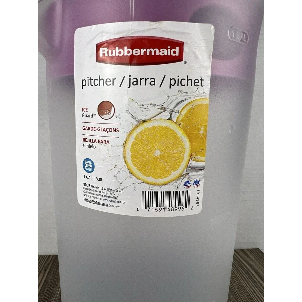 Rubbermaid One Gallon Sheer Pitcher With Purple Lid #3063 NOS